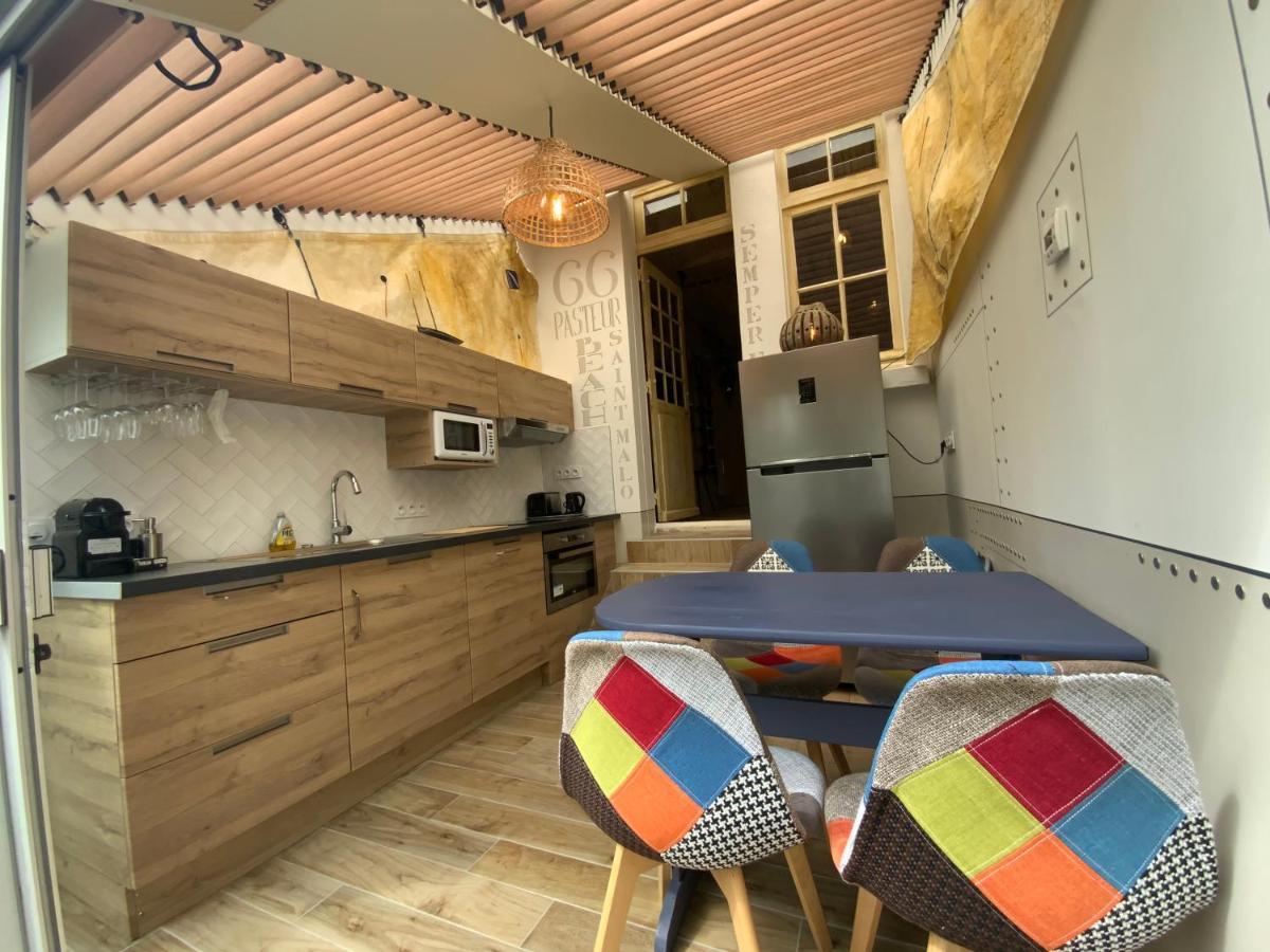 Maison bord de mer   Le Bateau IvRe  Saint-Malo Eksteriør bilde